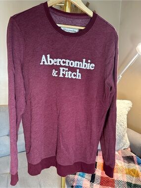 Abercrombie & Fitch Burgundy Embroidered Logo Crewneck Vintage Style